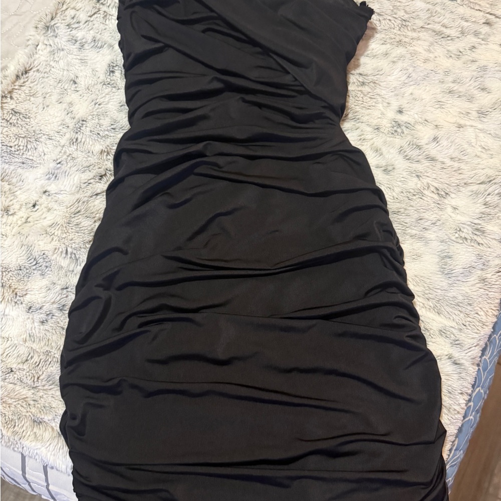 Elegant Black Ruched Dress